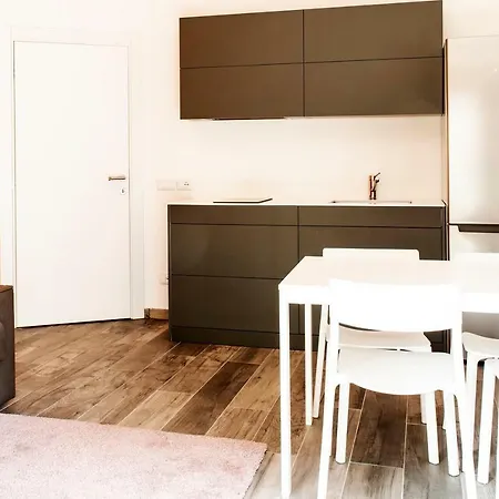 Roma Ariston 8 Apartment *